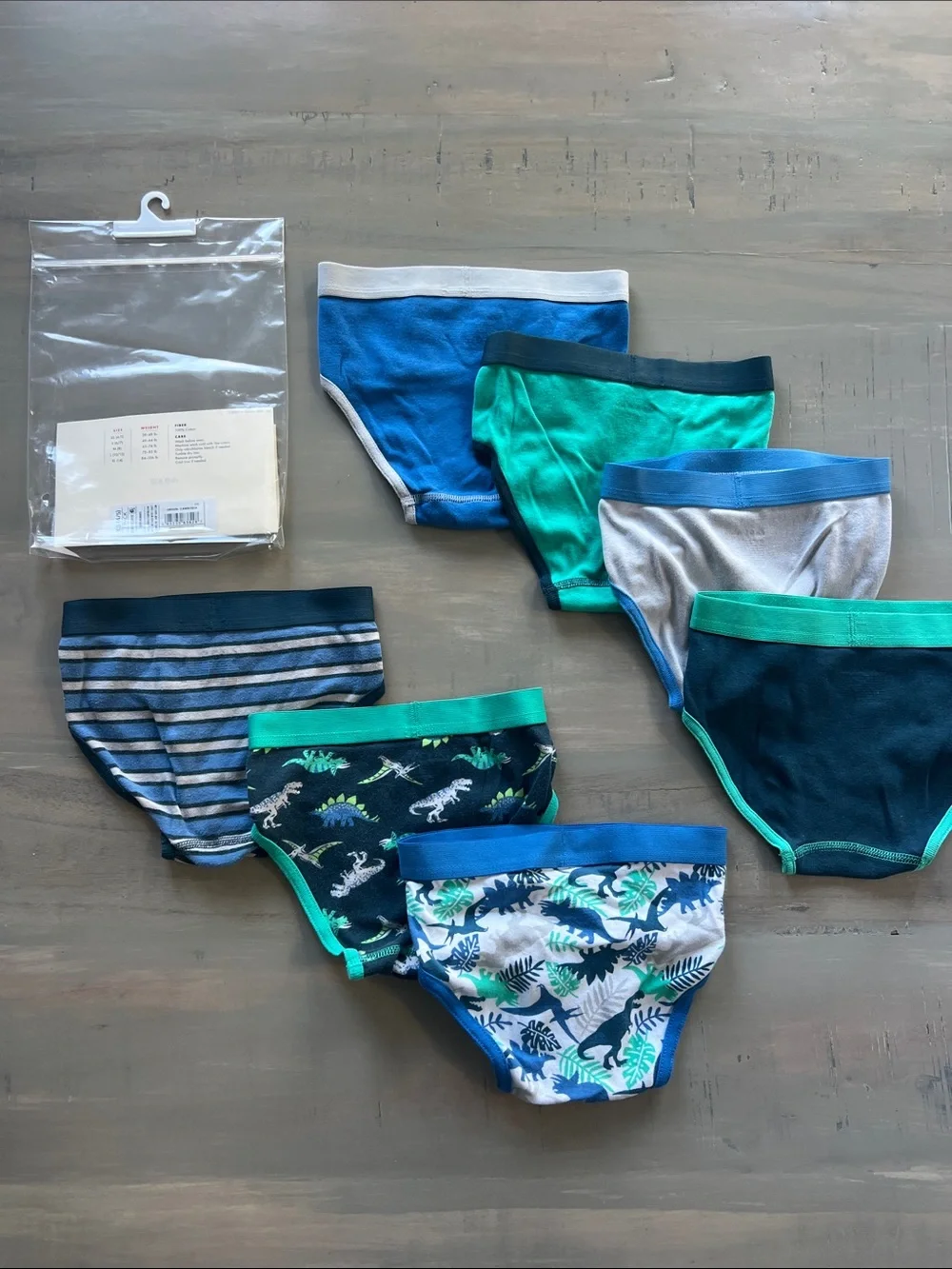 Cat & Jack Boys' Briefs - 7 pack - Size XS (4/5)